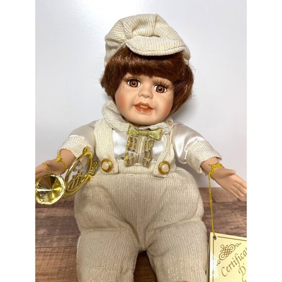 Porcelain Collectors Wind Up Doll  Certificate Of Authenticity Plays music Moves - Picture 2 of 6